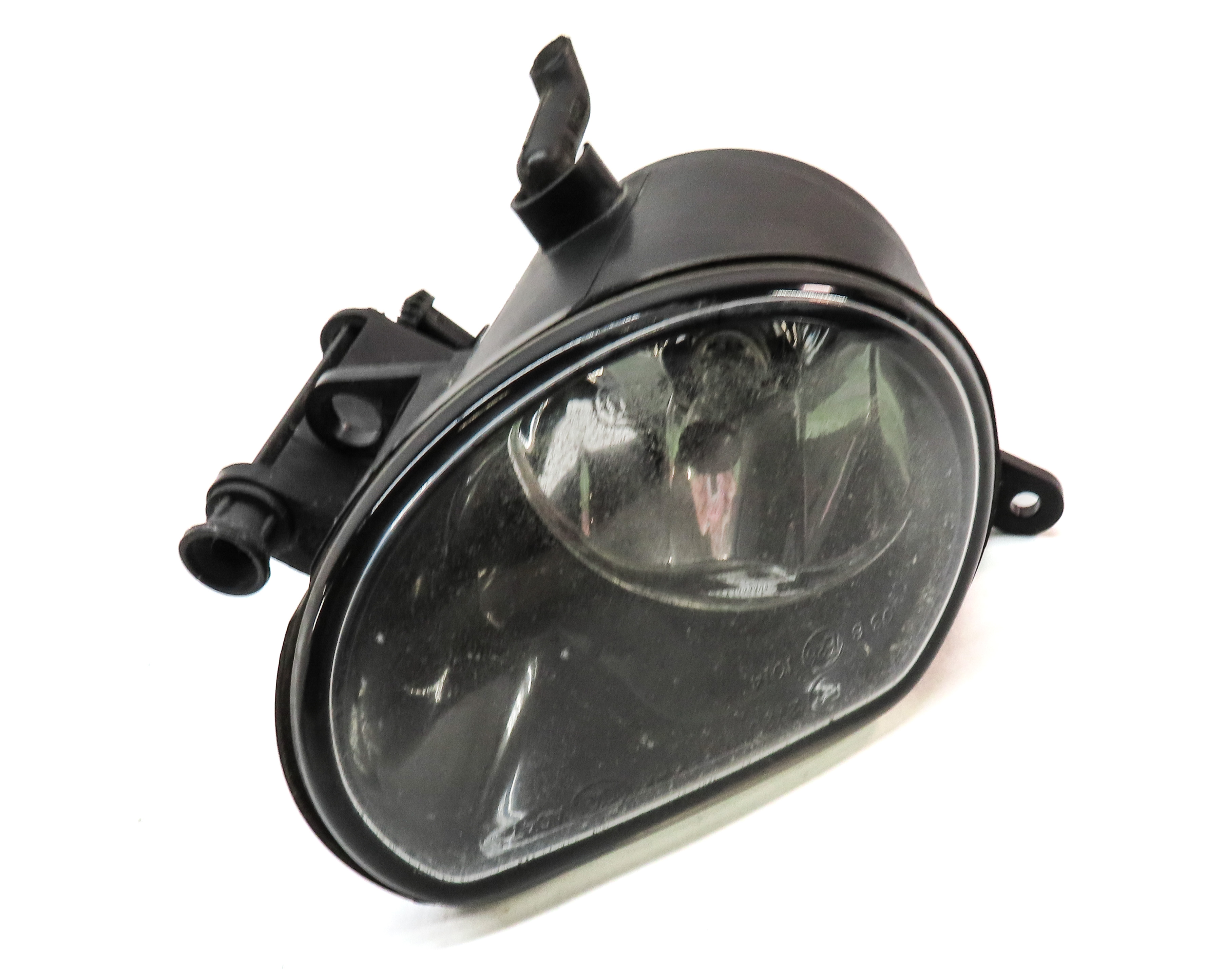 2010-2015 AUDI Q7 (4L) RIGHT FRONT PASSENGER FOGLIGHT FOG LIGHT LAMP — exact item pictured